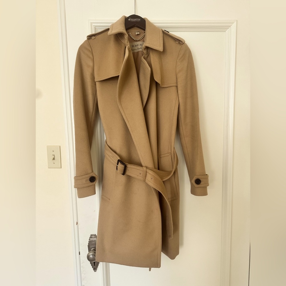 Perfect condition Burberry London cashmere blend trench coat size US 4.